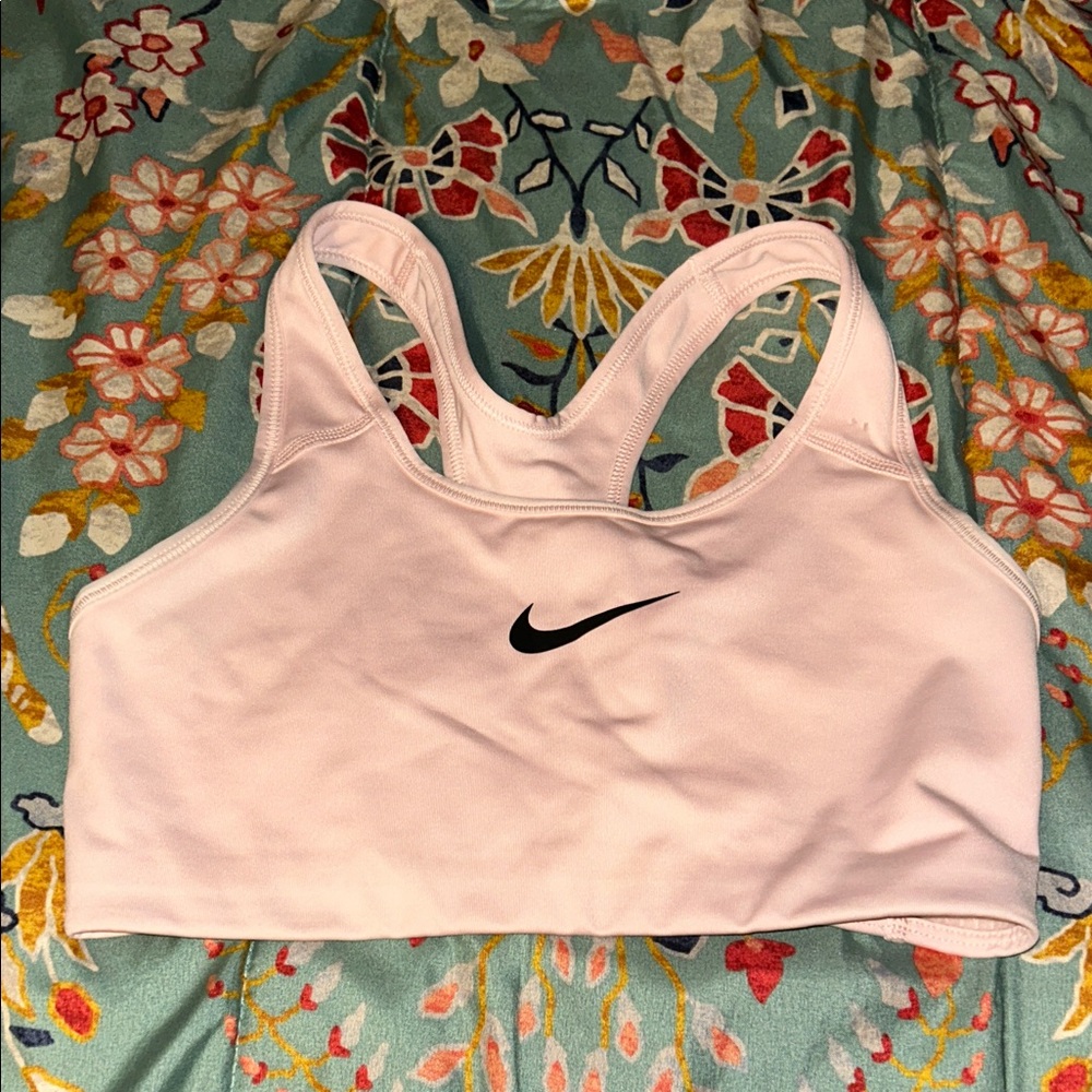 NWOT Nike Women's Light Pink Sports Bra